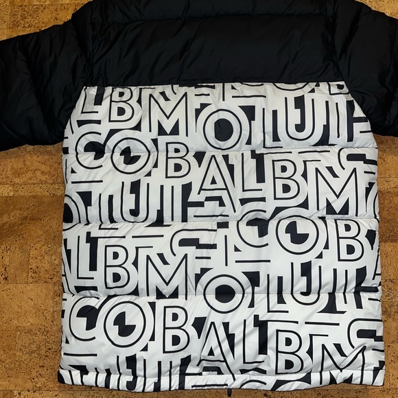 Brand New Columbia Jacket. Really cool design. - Picture 6 of 6